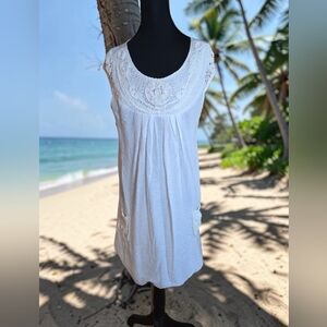 STYLE White Lightweight Sleeveless Mini Dress with Crochet Yoke L
